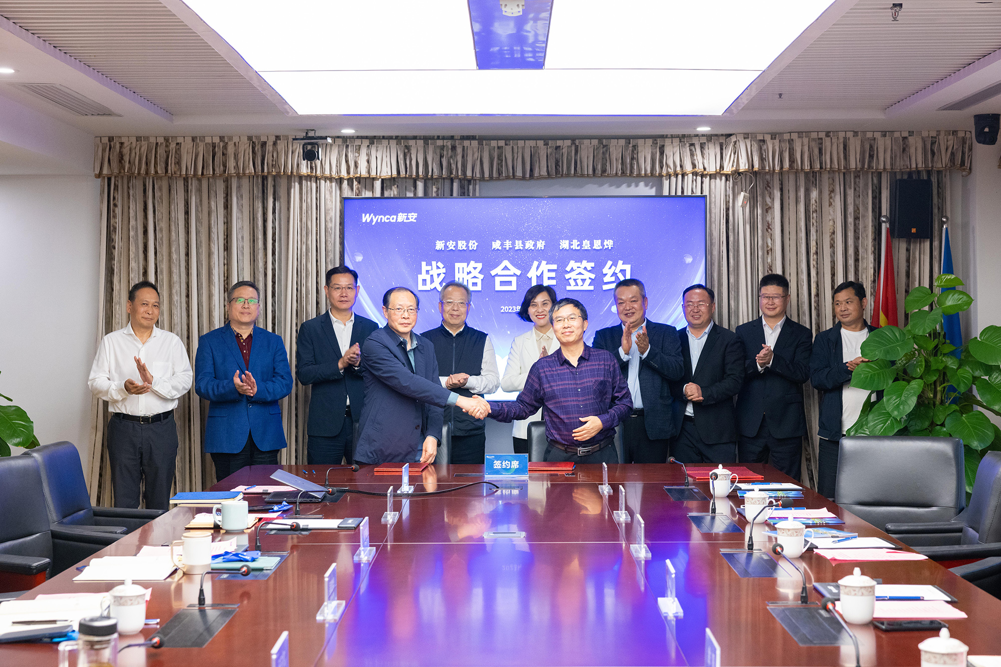 16980474401360990OJU.jpg 16980474401360990OJU.jpg